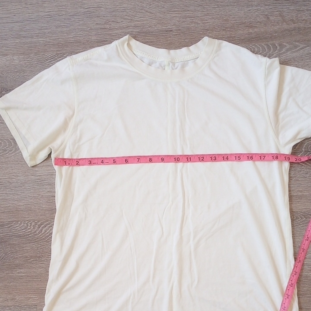 lululemon athletica Light Green Short Sleeve Tee - Picture 4 of 6